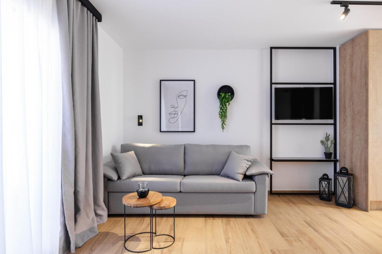 Kentro Luxury Suites Hanioti Exteriör bild