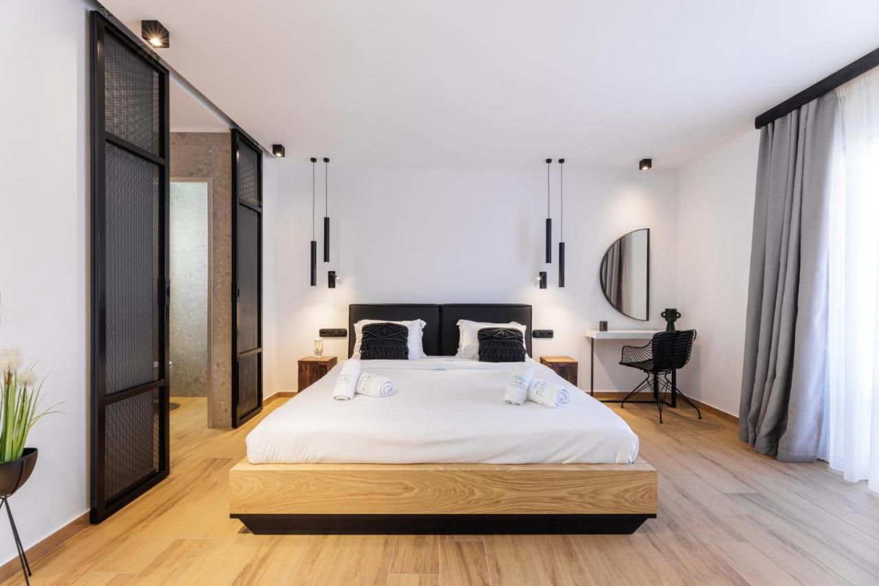 Kentro Luxury Suites Hanioti Exteriör bild