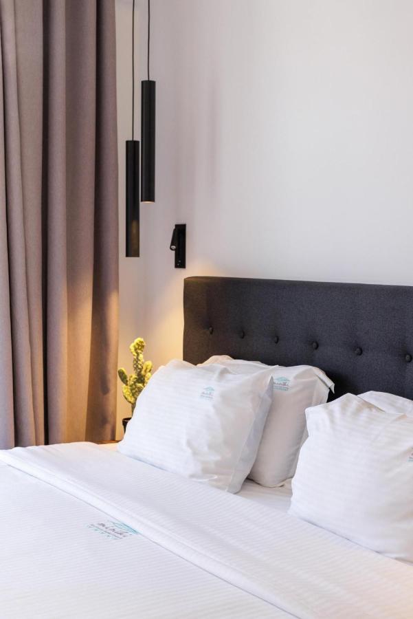 Kentro Luxury Suites Hanioti Exteriör bild