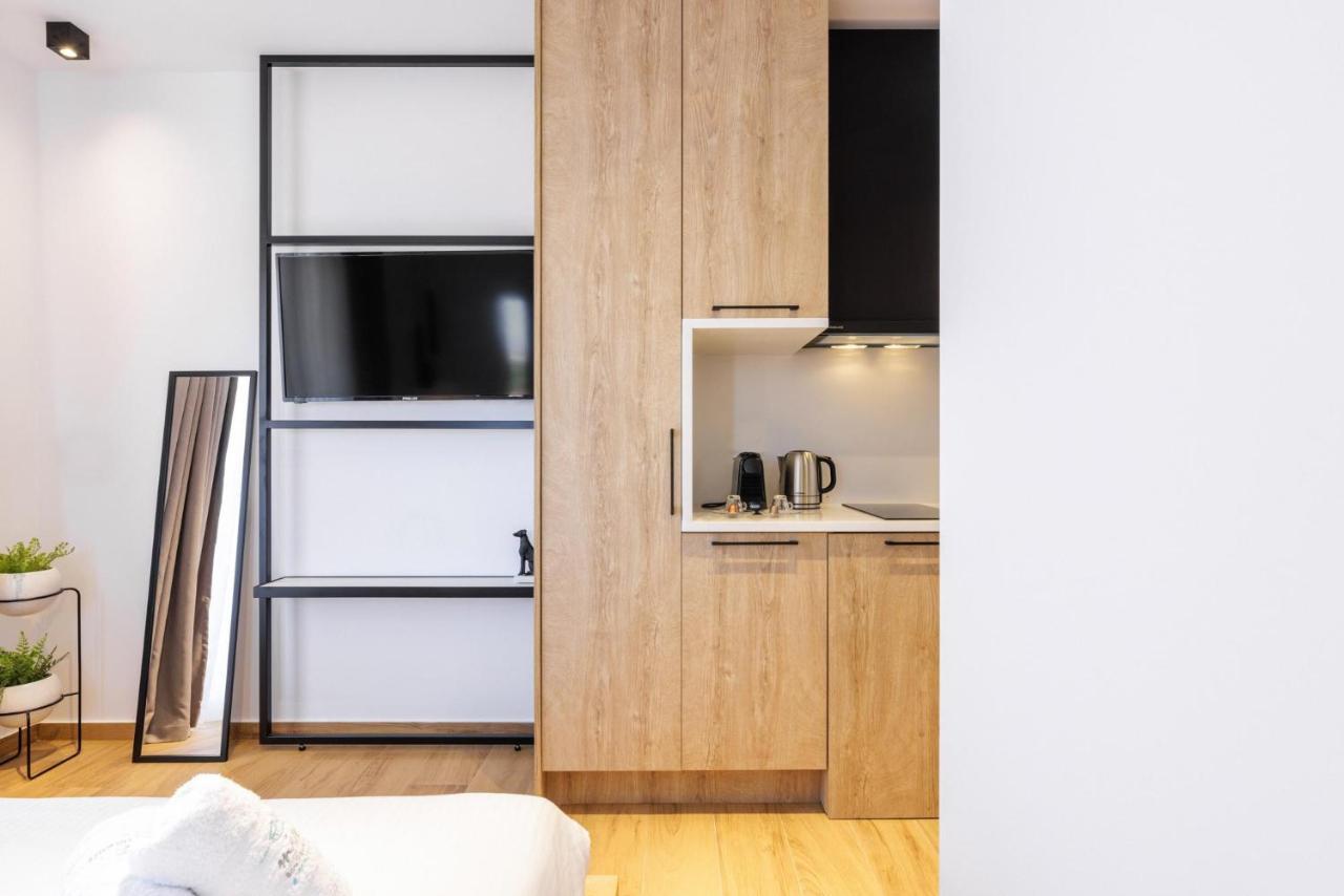 Kentro Luxury Suites Hanioti Exteriör bild